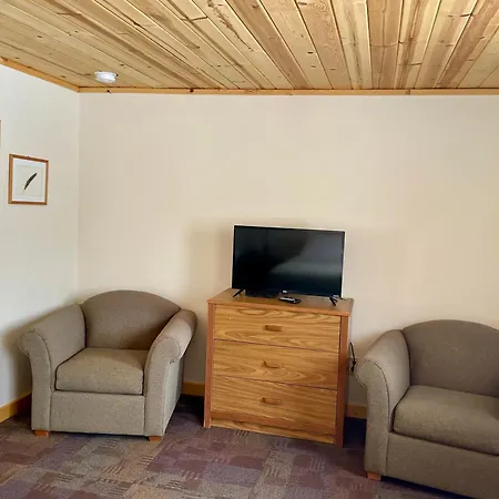 Hanging Horn Lakeside Resort Moose Lake Exterior photo